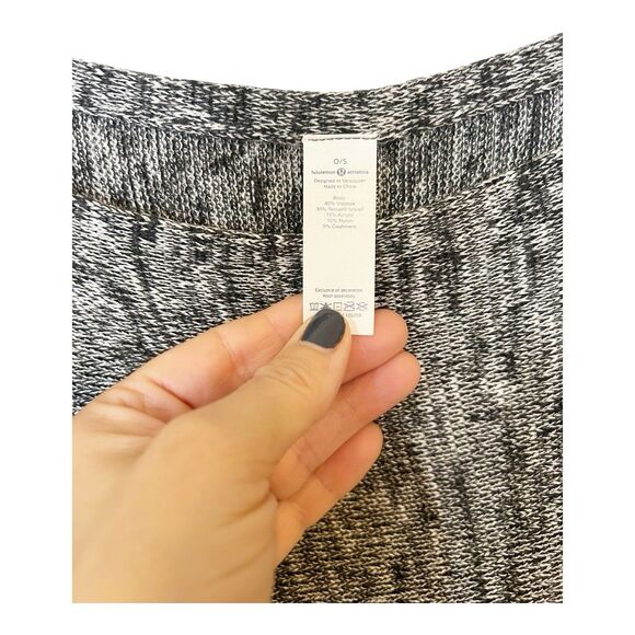 Lululemon Mantra Scarf Boolux Knit Wrap Poncho OS - Picture 5 of 5